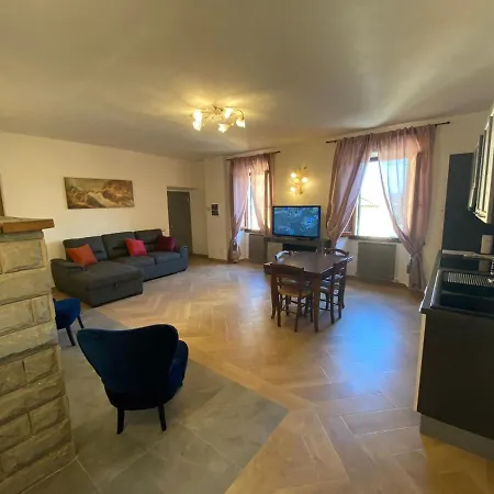 Il Podesta Apartment *